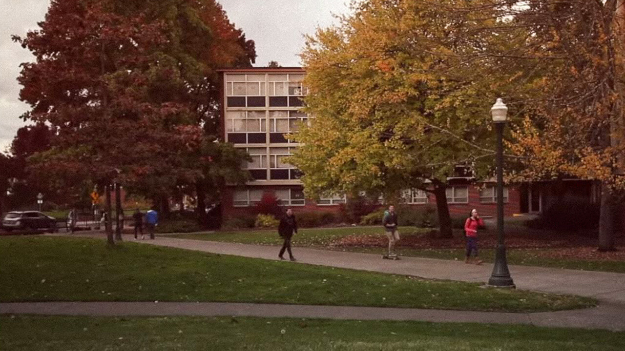 University of Oregon application deadline 2022